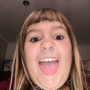 Meet your Posher, Carmen